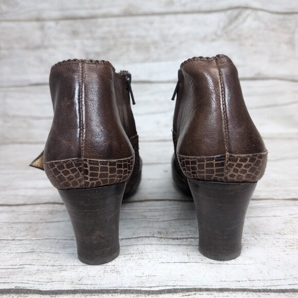 Golden Button Brown Leather Strappy Ankle Boots Women Size 37 main image 3